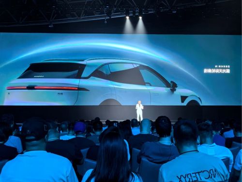 延伸經(jīng)典 科技創(chuàng)新 極氪7x打造城市 越野純電新珠峰